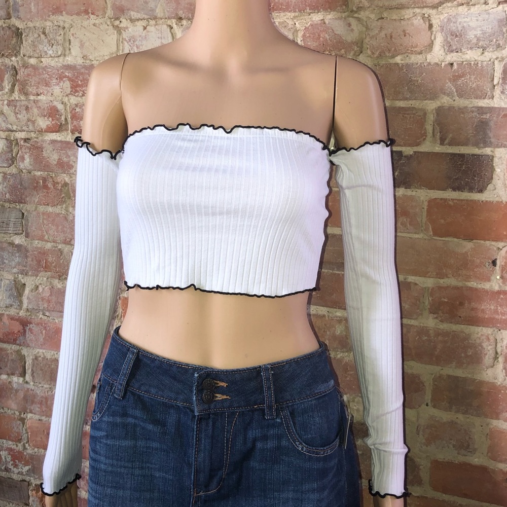 Bundle of 6 tops size S ✨